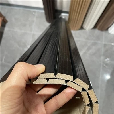 Panells de MDF flexibles Tauler flexible de MDF estriat 600x2400x9mm Panell de xapa de fusta de roure flexible